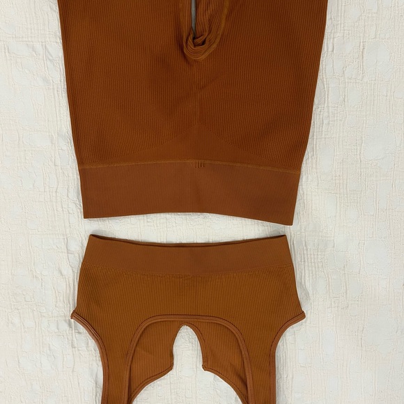 Rust Ribbed Activewear Set - Picture 2 of 3